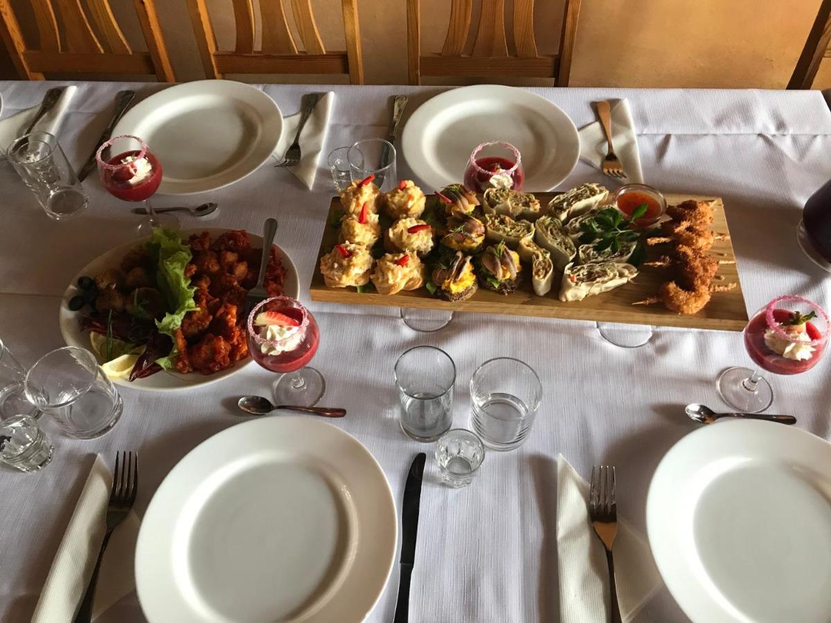 Hotel Balta Maja Pilsrundāle Zewnętrze zdjęcie